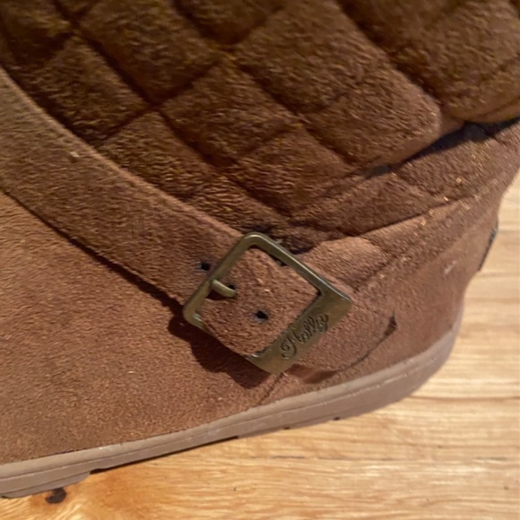 Tan faux fur lined boots - Picture 2 of 9